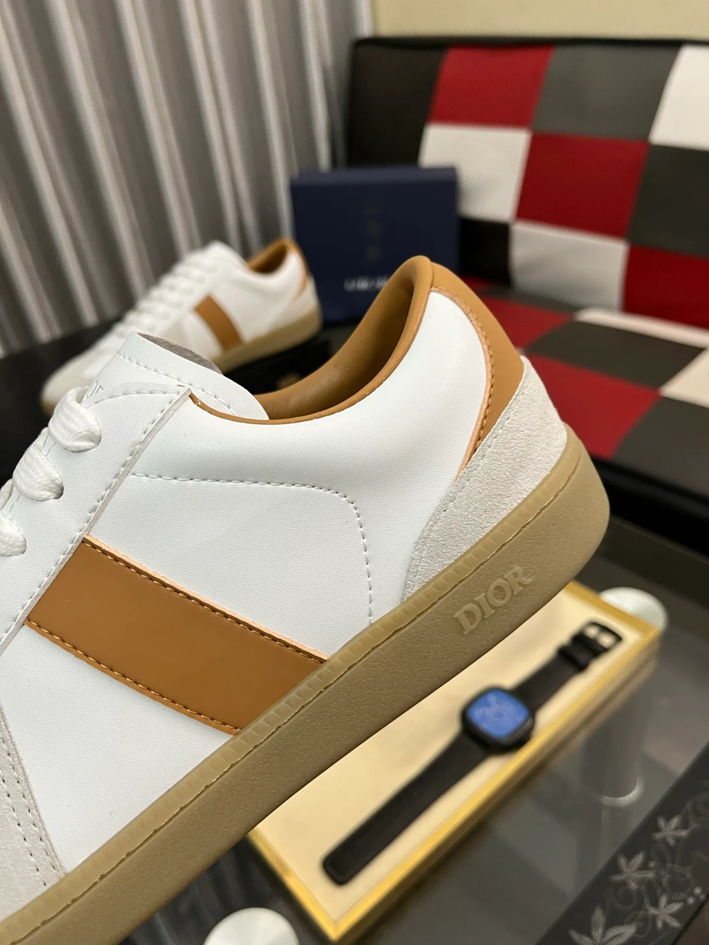 Men's shoes 💰380⌚️⌚️ 【Dior*DIAO】original quality.~ Unique modern style sneakers. 🏃A must-have casual shoe for trendy men😍😍 Original brand imported from Italy, imported original leather, sheep lining (refuses to discolor and grind feet) Sole: Original sole provided by the original factory, French lazy style design ⚠️Fit to the feet, original quality, super comfortable original sole. Code number: 38-448️⃣Colors available
